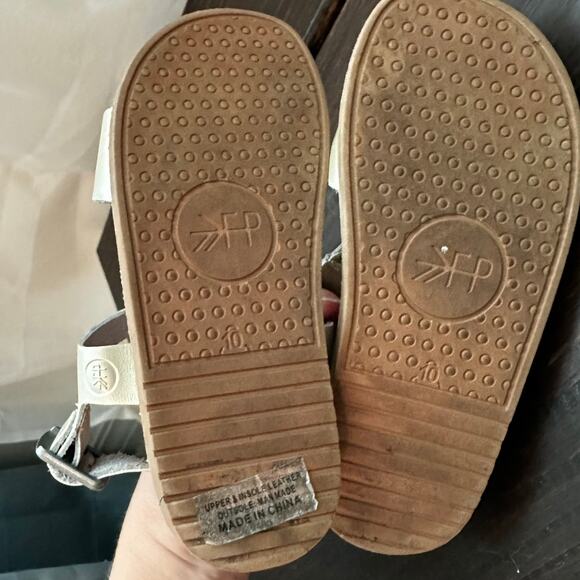 Freshly Picked Platinum Malibu II Sandal Size 10 Pre-owned - Picture 6 of 7